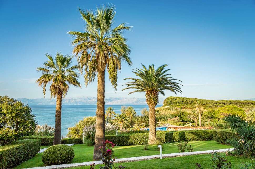 Ein Foto von der Terrasse im Hotel Ibiscus Corfu