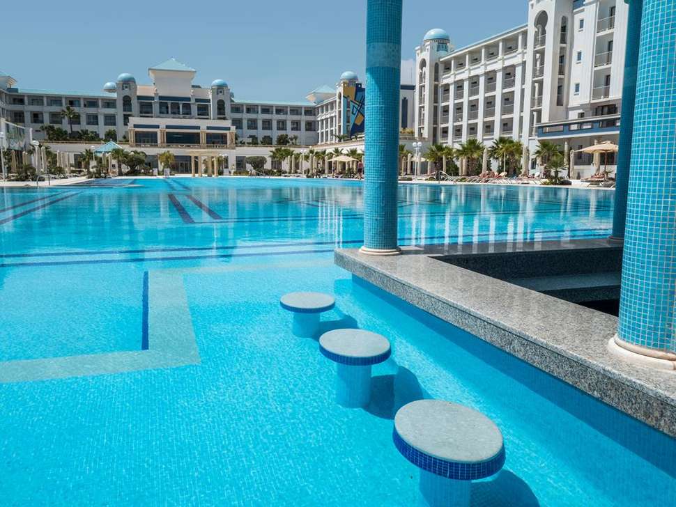 Ein Foto Barcelo Concorde Green Park Palace