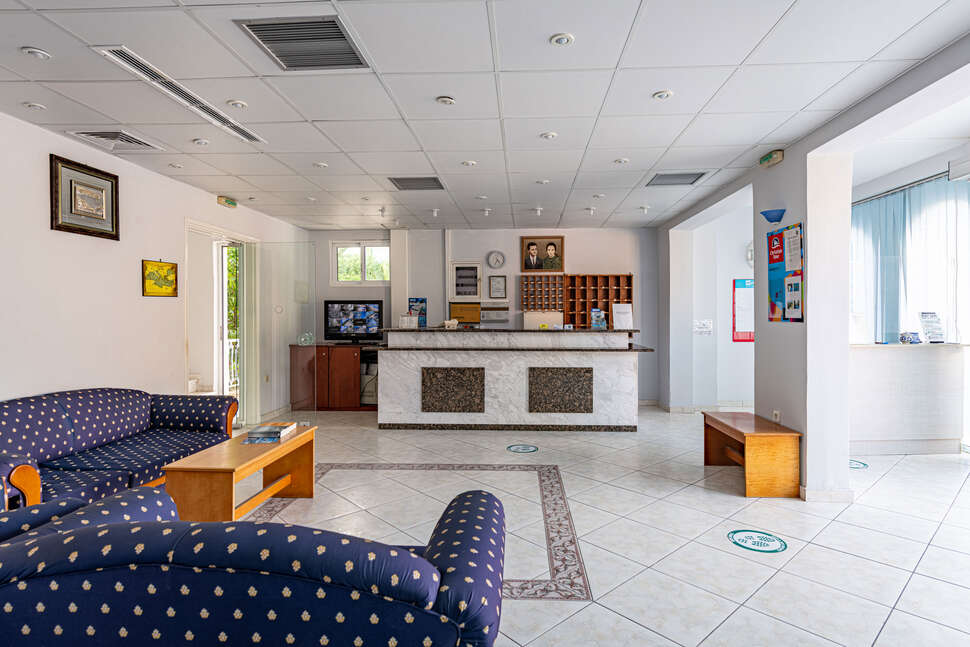 Een foto van Blue Waves Hotel