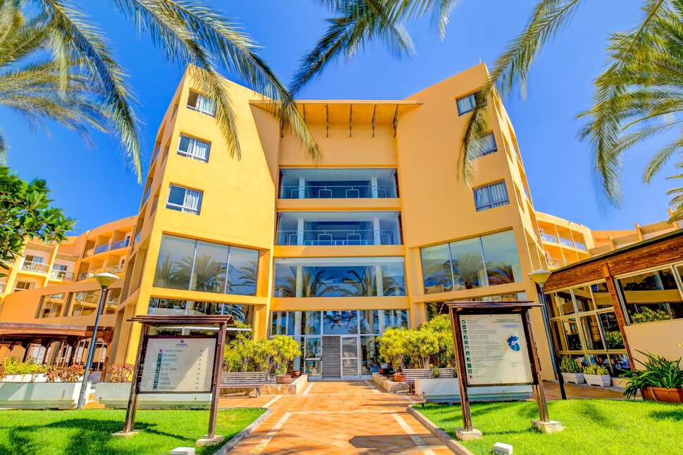 Een foto van de buitenkant van SBH Hotel Costa Calma Beach Resort