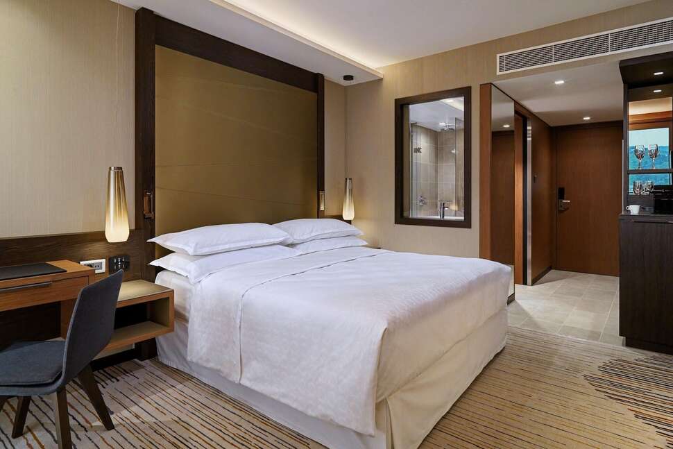Een foto van Sheraton Grand Tbilisi Metechi Palace