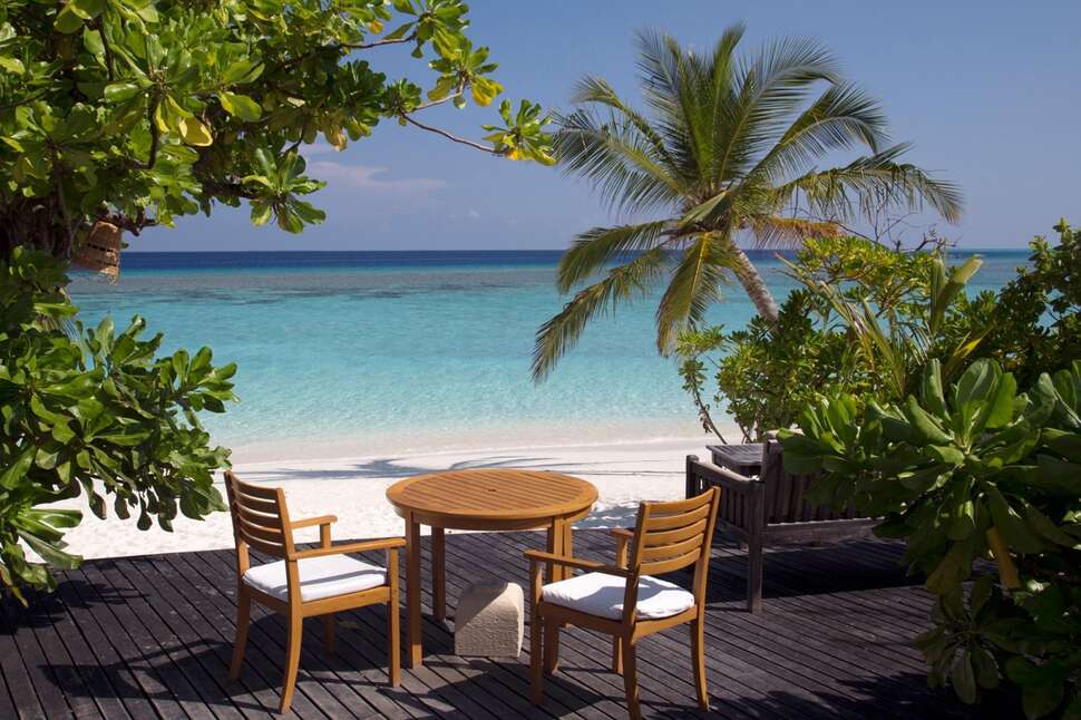 Ein Foto von der Terrasse im Coco Palm Dhuni Kolhu