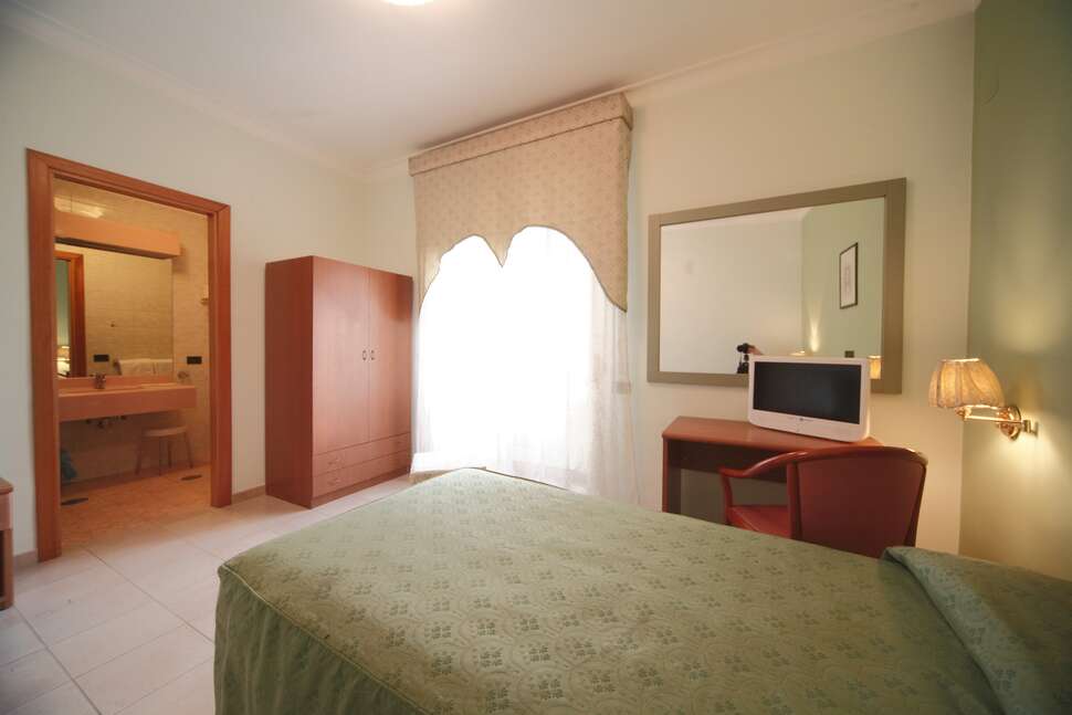 Een foto van Hotel La Pace Napoli