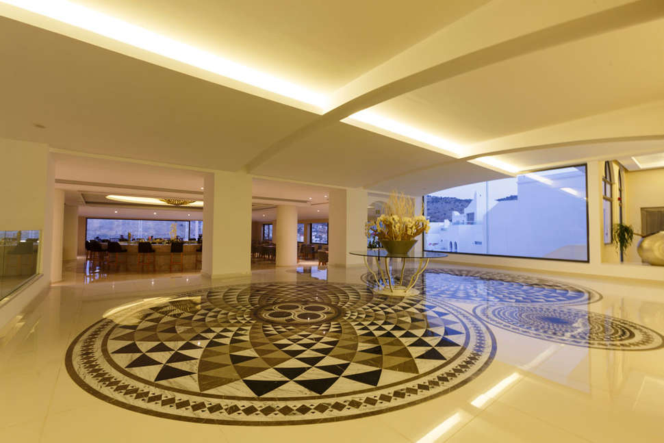 Ein Foto vom Innenbereich im Lindos Village Resort & Spa