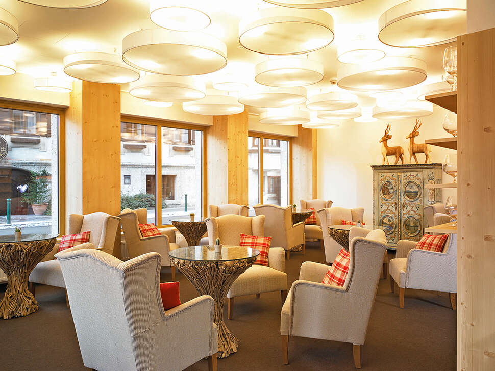 Een foto van het interieur van Das Alpenhaus Kaprun