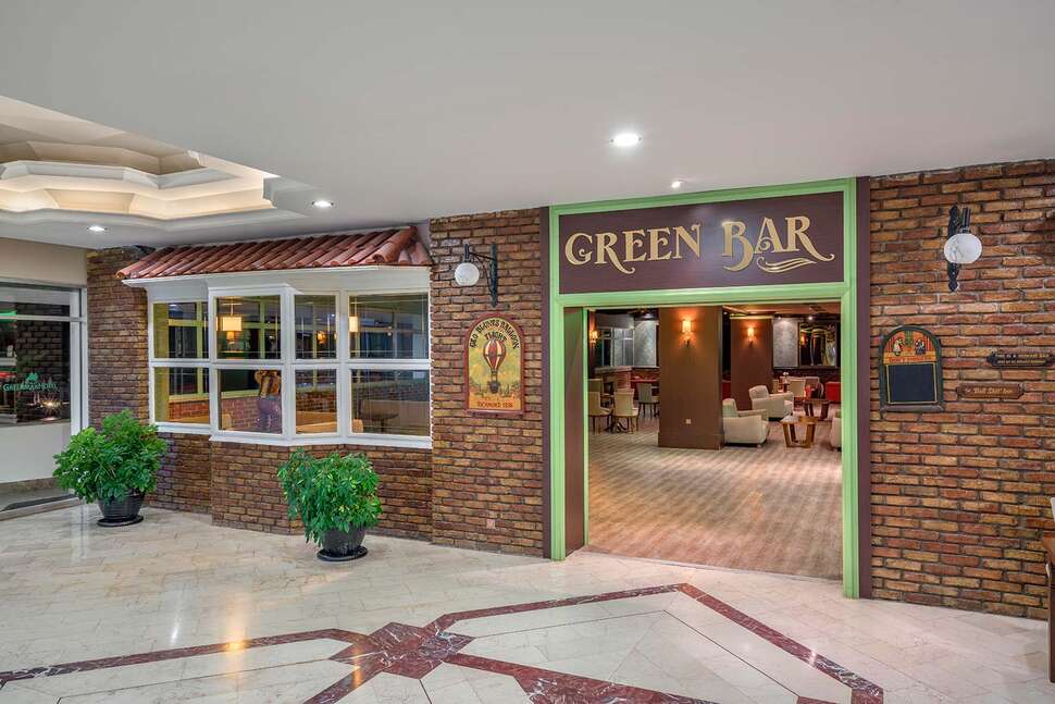 Een foto van Green Max Hotel