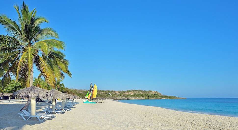Ein Foto vom Strand beim Hotel Sol Palmeras