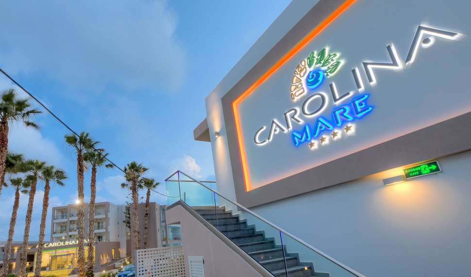 Een foto van de buitenkant van Allsun Hotel Carolina Mare