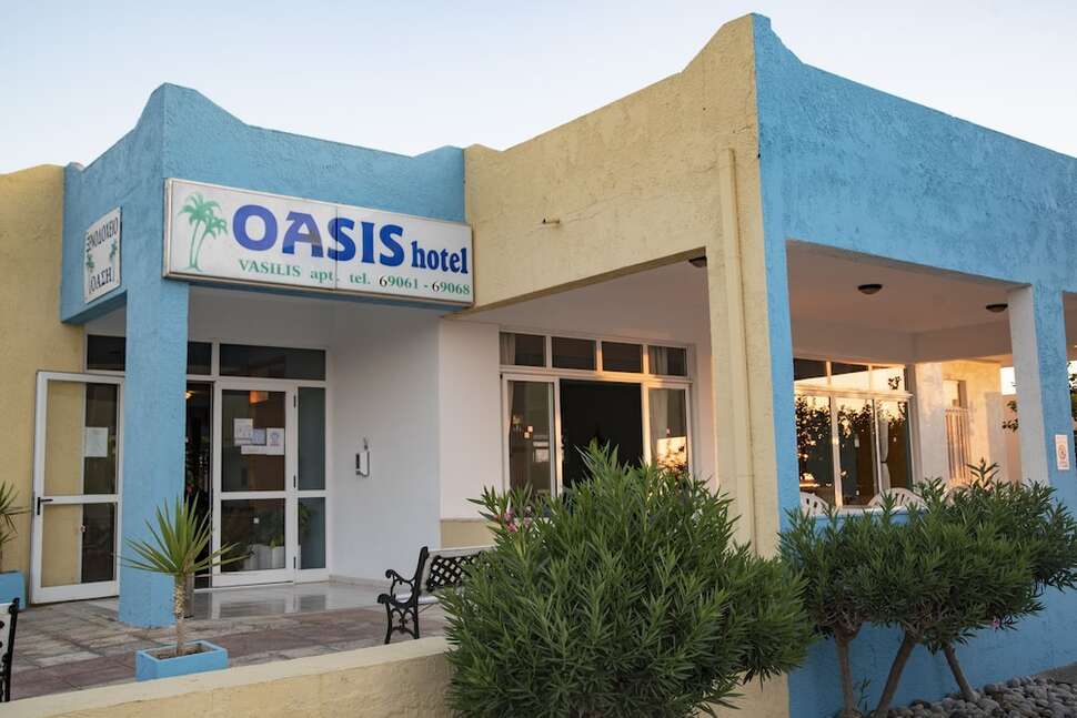 Een foto van de buitenkant van Oasis