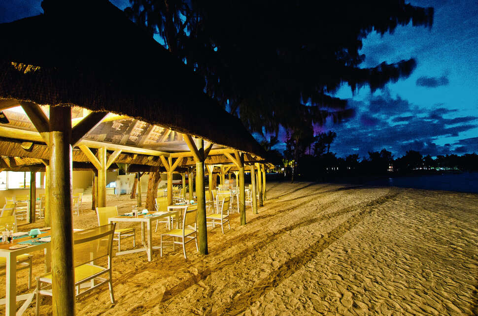 Een foto van het strand bij Ambre Resort & Spa