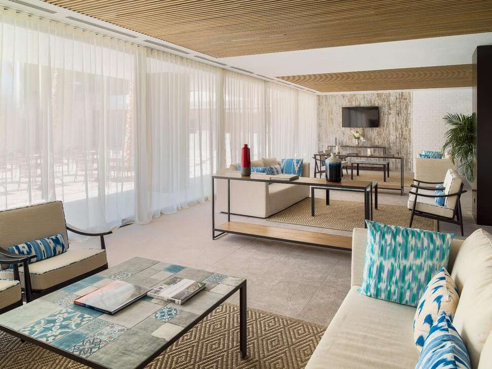 Ein Foto von der Außenansicht des H10 Casa Del Mar