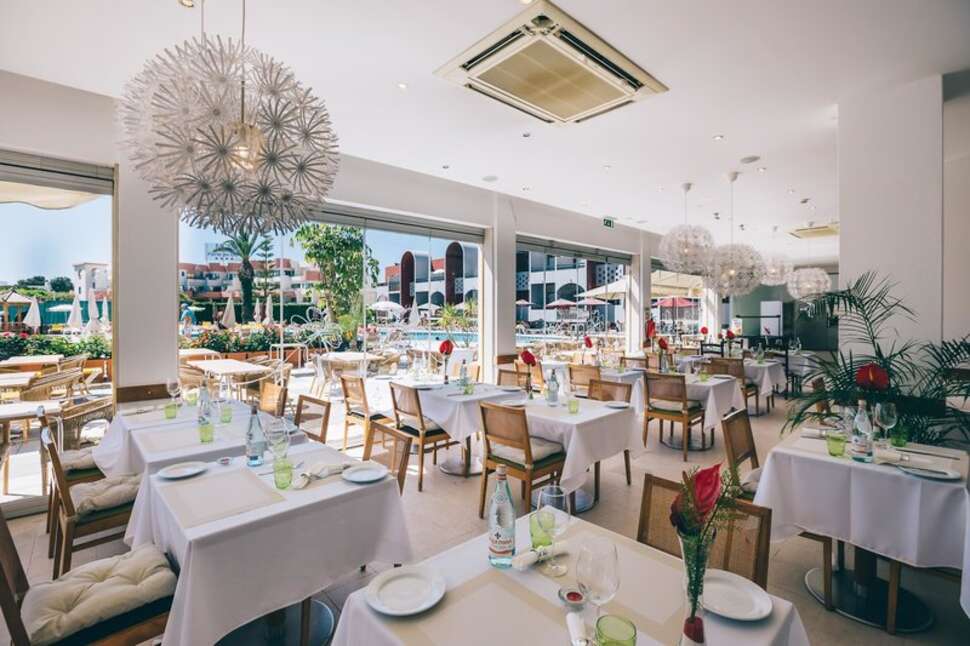 Een foto van de faciliteiten bij Muthu Oura Praia Hotel