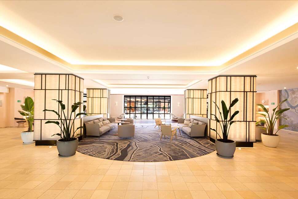 Ein Foto vom Innenbereich im DoubleTree by Hilton Islantilla Golf Resort