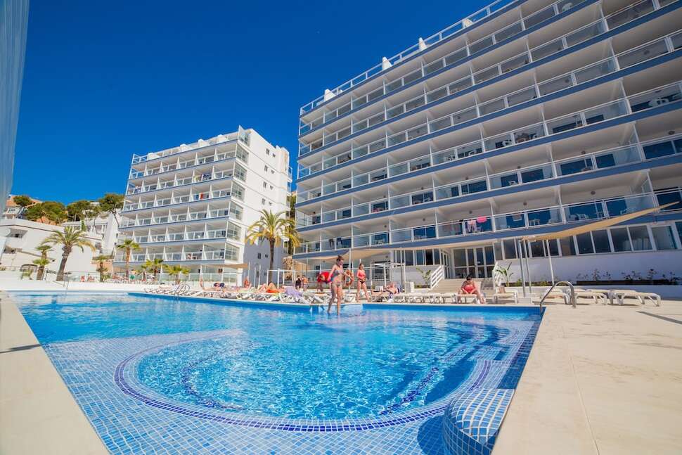 Een foto van het zwembad bij Pierre & Vacances Residence Mallorca Deya
