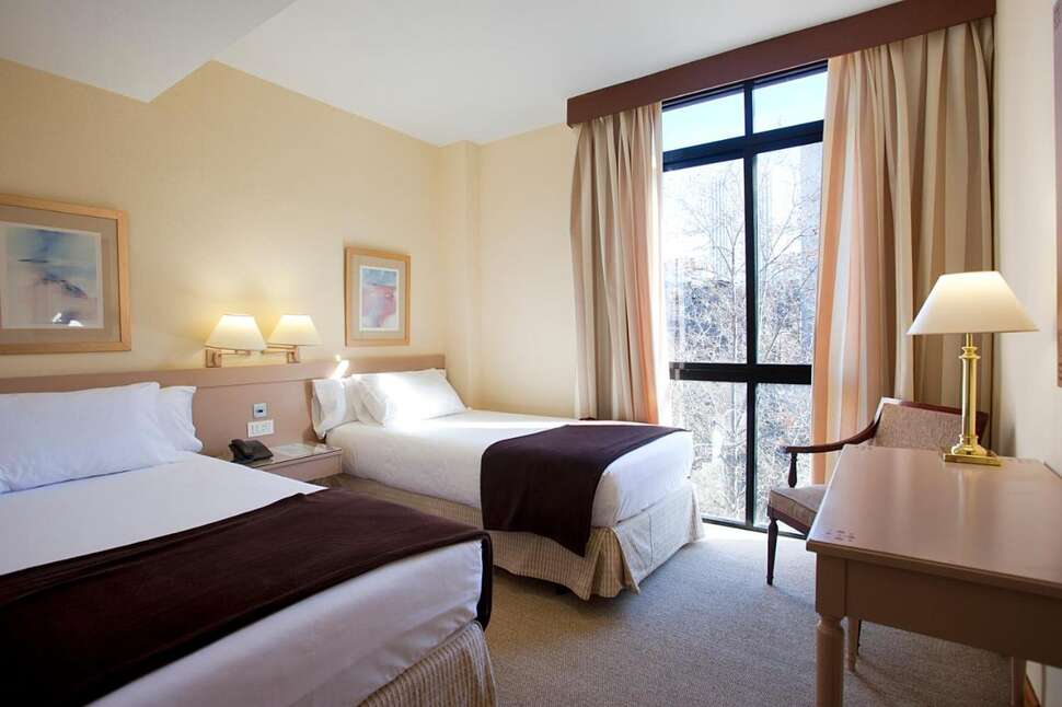 Ein Foto Espahotel Plaza Basilica