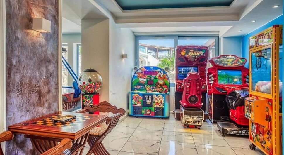 Een foto van de faciliteiten bij Elounda Water Park Residence Hotel