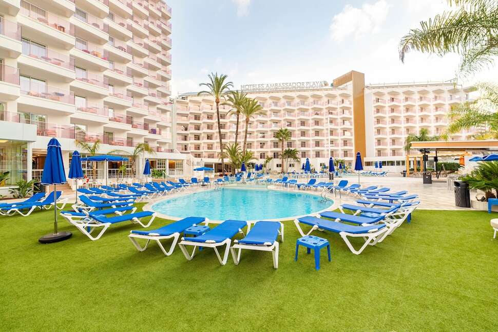 Een foto van Ambassador Playa II