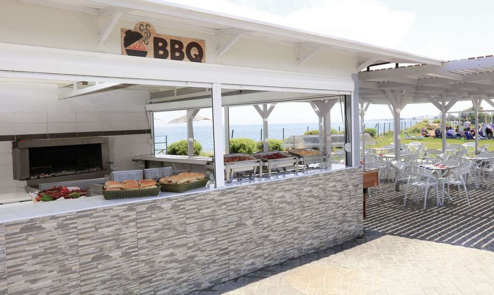 Een foto van de faciliteiten bij White Olive Marine Aquapark