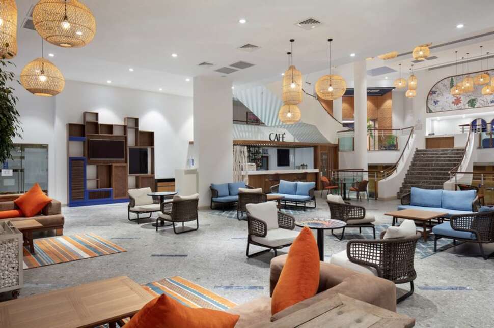 Ein Foto DoubleTree by Hilton Bodrum Isil Club Resort