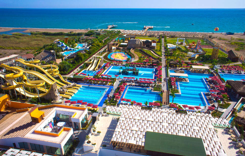 Een foto van het zwembad bij Aska Lara Resort & Spa