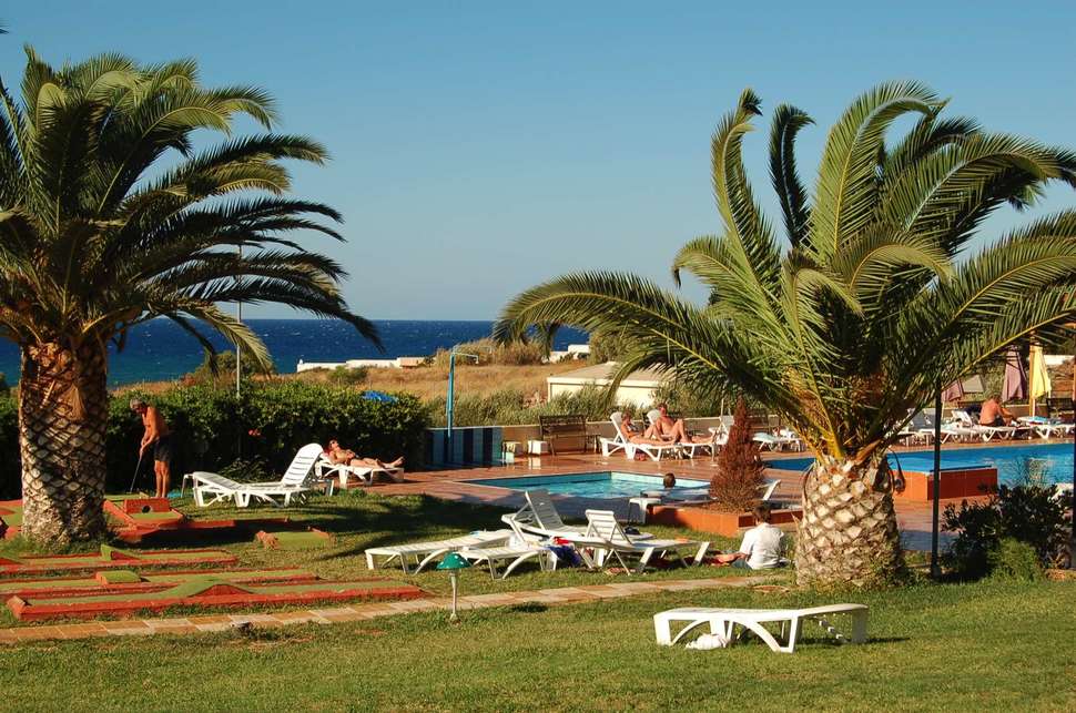 Een foto van het zwembad bij Hotel Cretan Garden