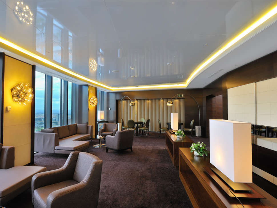 Een foto van het interieur van Eurostars Madrid Tower Hotel