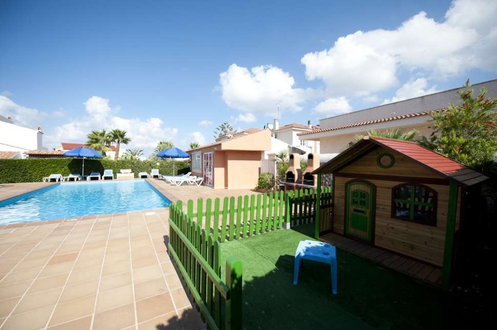 Ein Foto Maribel Apartments