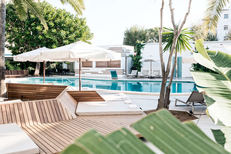 Een foto van het zwembad bij Hotel Bordoy Alcudia Port Suites