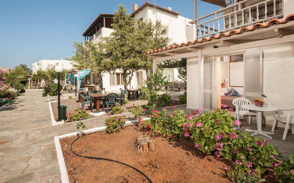 Ein Foto von der Außenansicht des Panorama Seaview Apartments