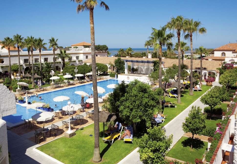 Een foto van het zwembad bij Hotel Playa de la Luz