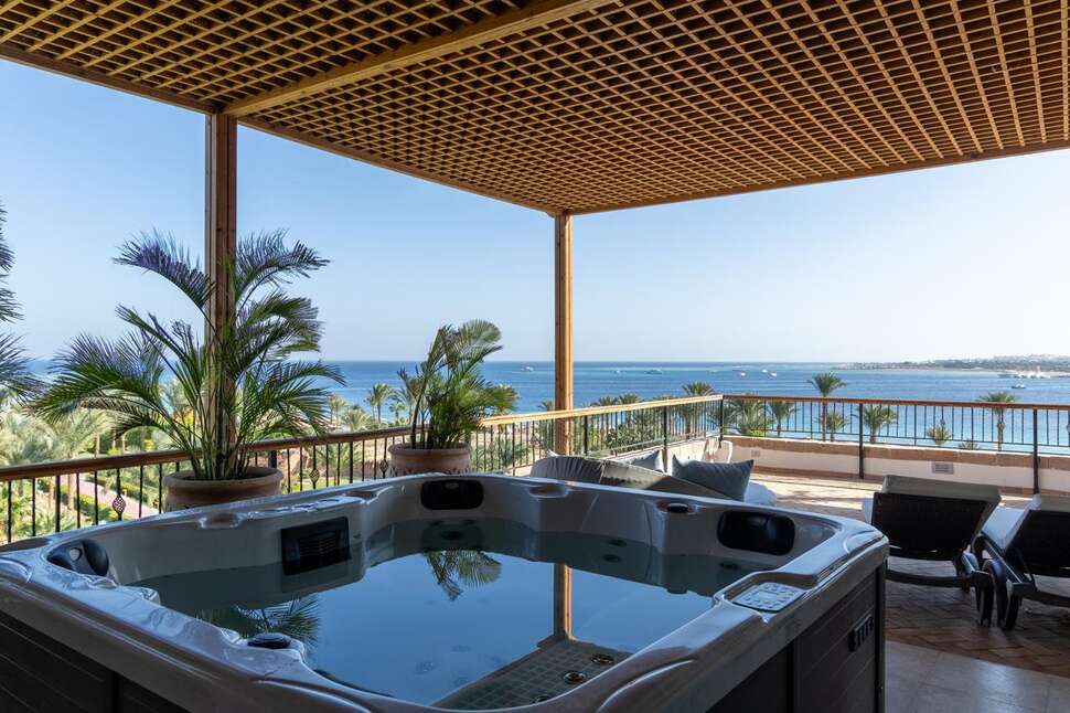 Een foto van Fort Arabesque West Bay