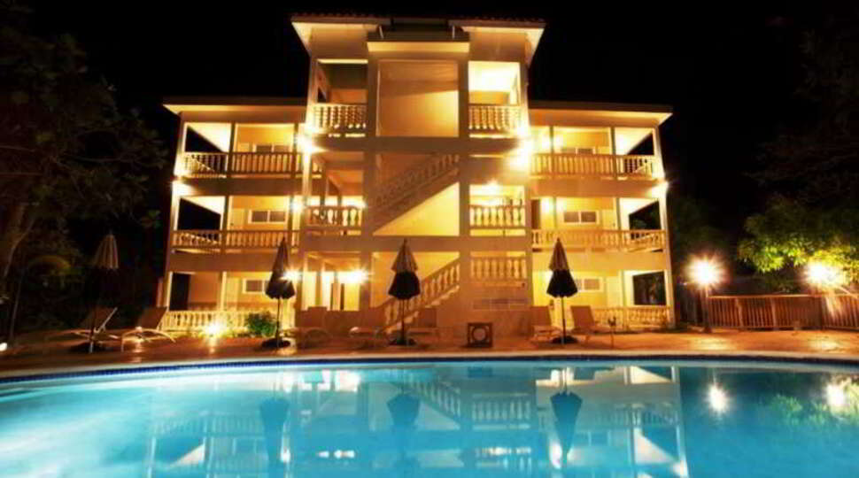 Een foto van het zwembad bij Sandy Haven Resort