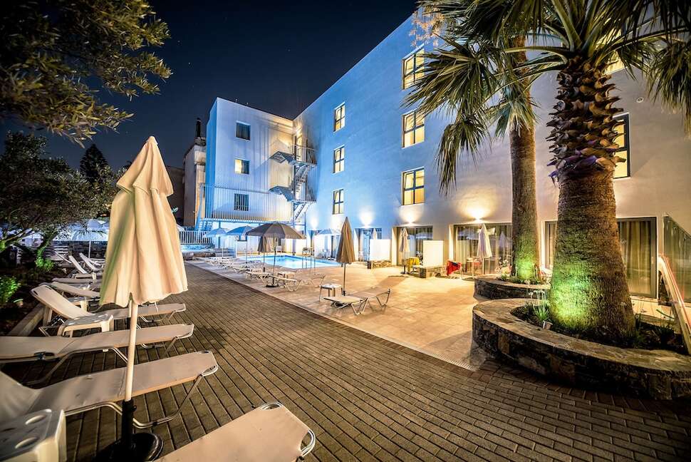 Een foto van Pollis Hotel