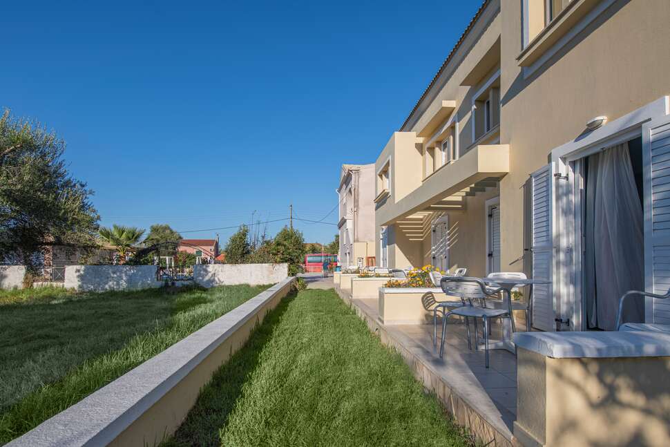 Een foto van de buitenkant van Ekati Mare Boutique Resort