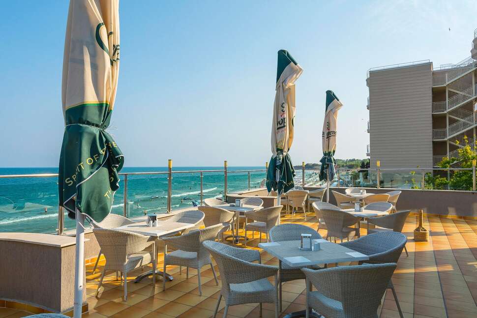 Ein Foto von der Terrasse im MPM Hotel Arsena