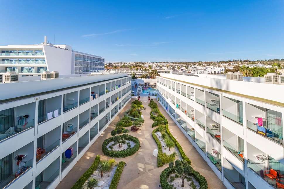Een foto van Nicholas Color Hotel