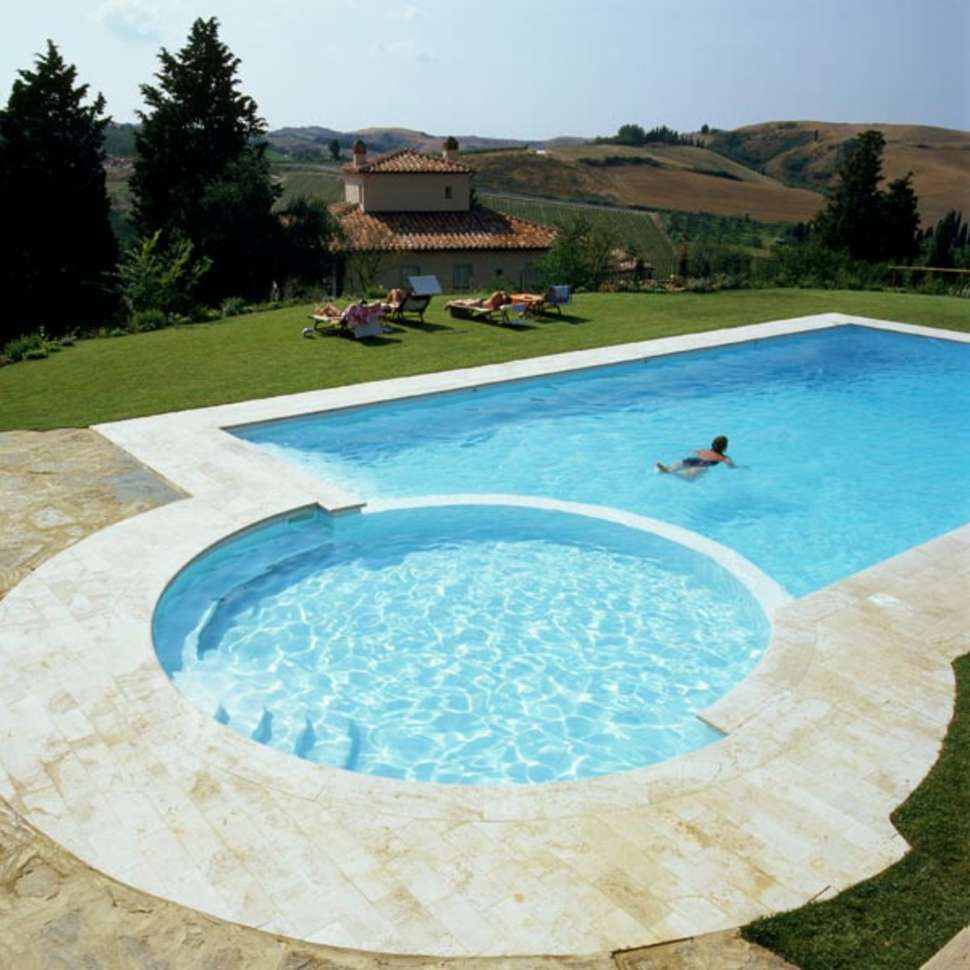 Een foto van het zwembad bij Borgo Della Meliana