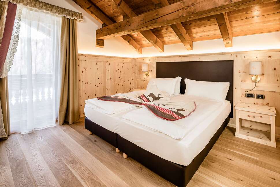 Ein Foto Hotel Shandranj