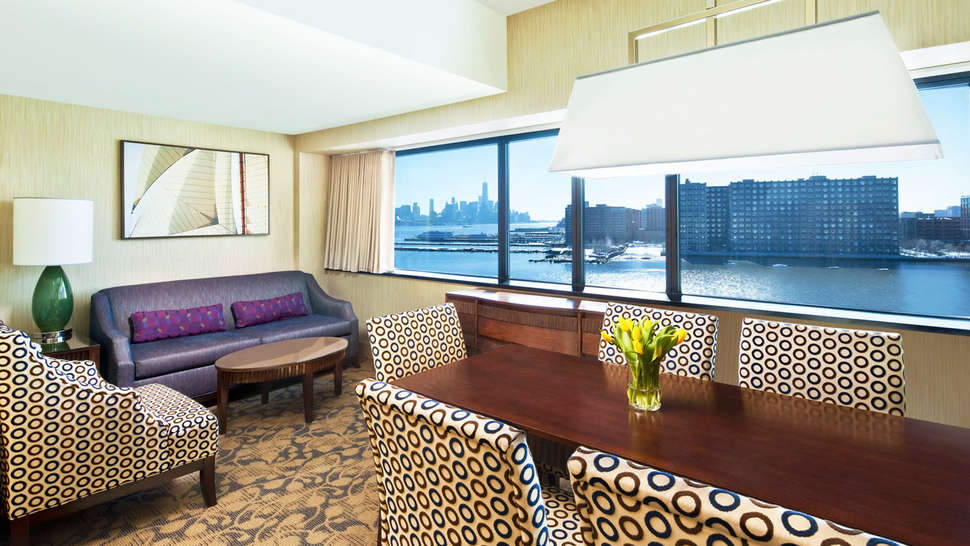 Een foto van het interieur van Sheraton Lincoln Harbor Hotel