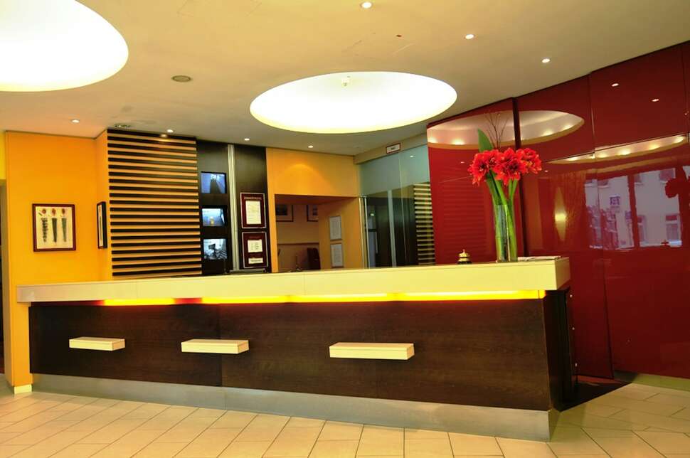 Een foto van het interieur van Flandrischer Hof Hotel