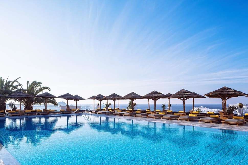 Een foto van het zwembad bij Myconian Ambassador - Relais & Chateaux