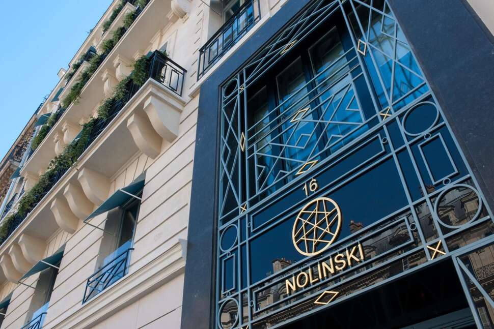 Ein Foto Nolinski Paris