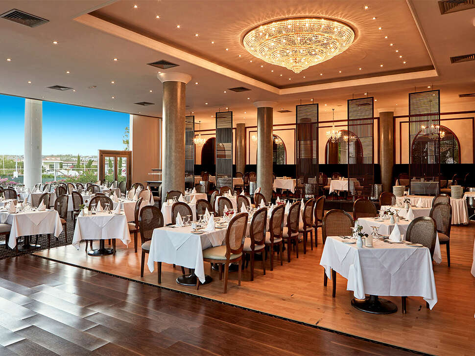 Een foto van Grecian Park Hotel