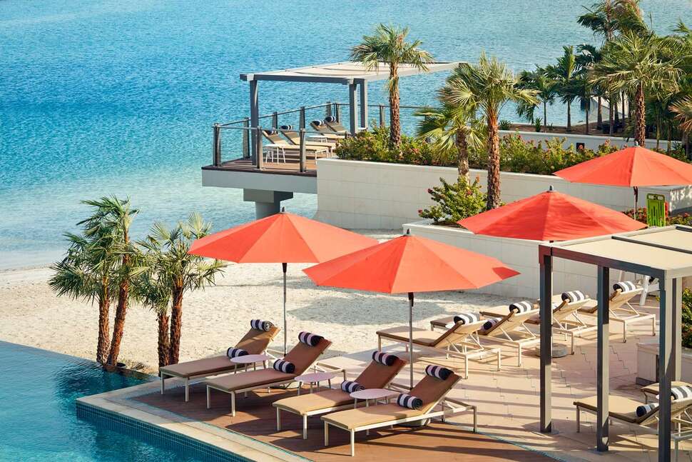 Een foto van het zwembad bij Grand Hyatt Abu Dhabi Hotel & Residences Emirates Pearl