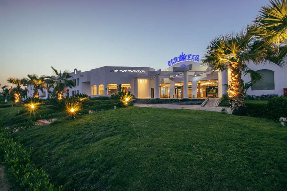 Een foto van de buitenkant van Old Vic Sharm Resort