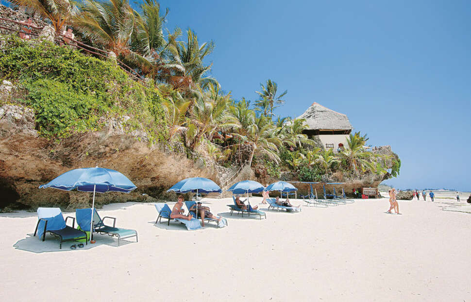 Ein Foto Bahari Beach Hotel