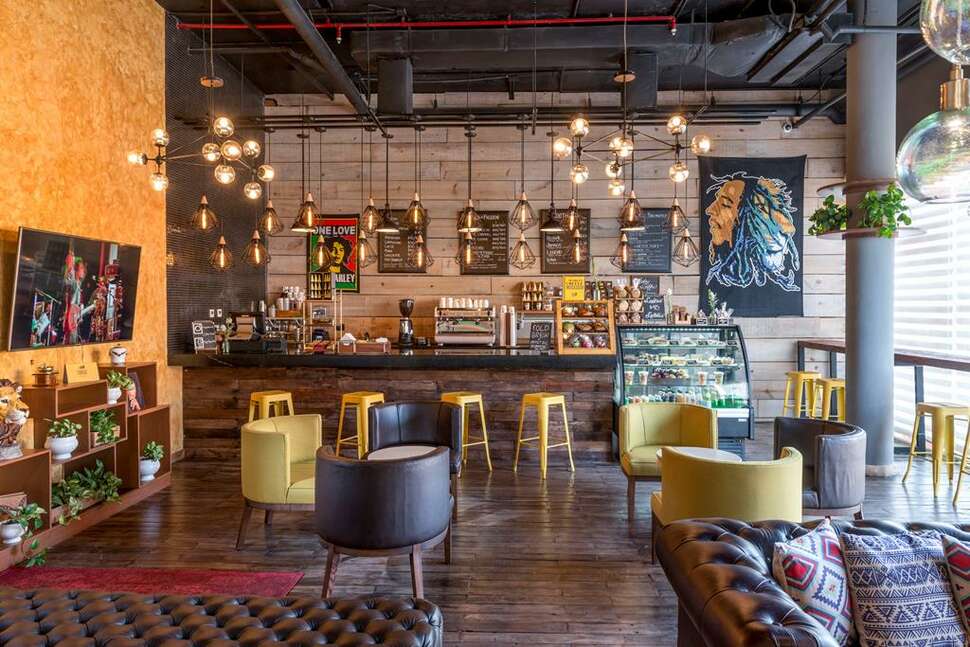 Een foto van The Fives Downtown Hotel & Residences Curio Collection by Hilton