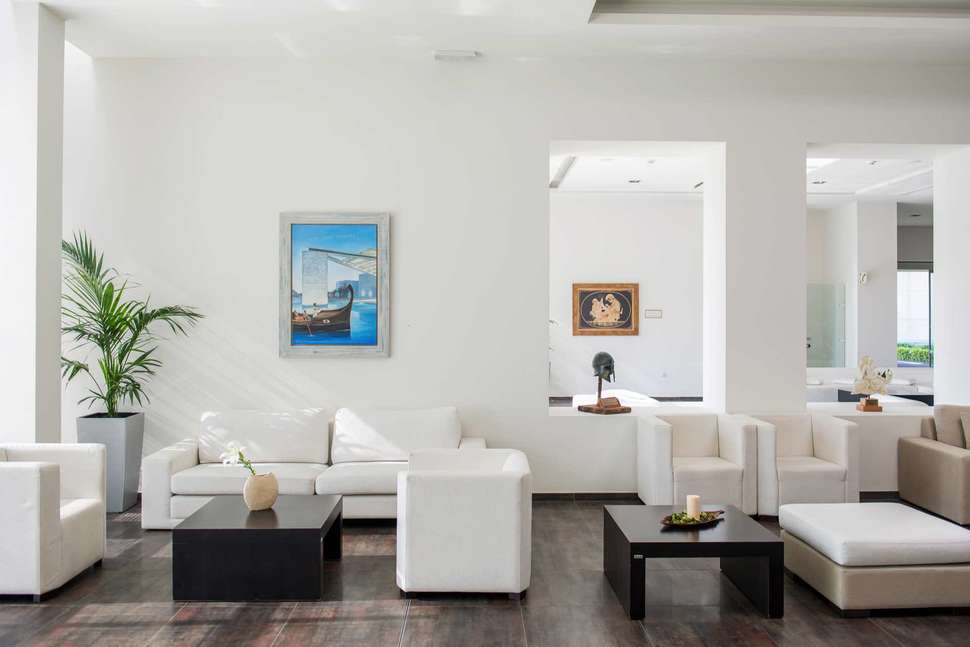 Een foto van het interieur van Hotel Astir Odysseus