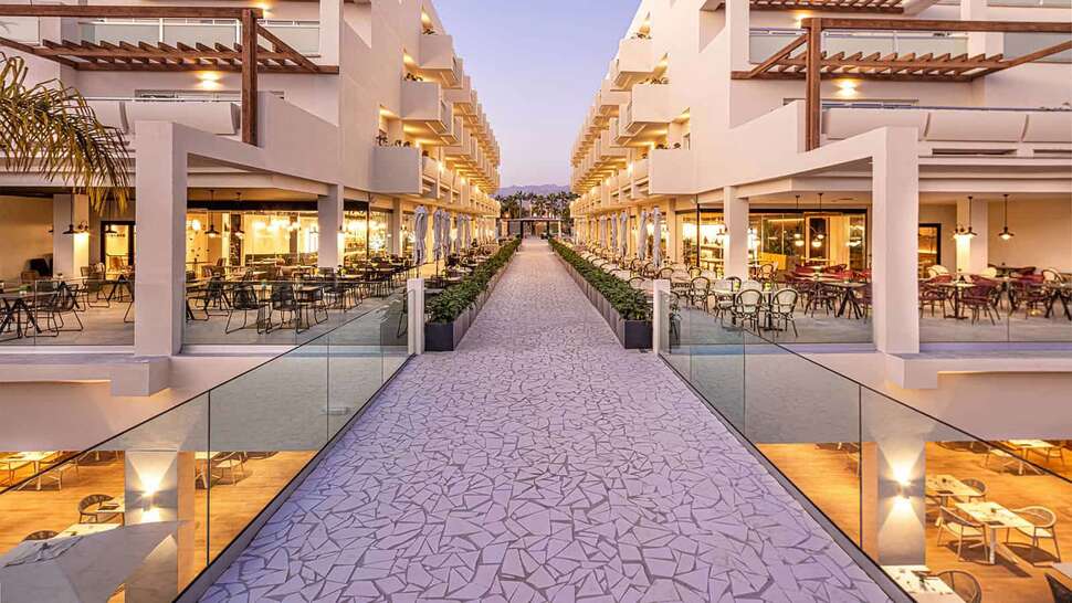 Een foto van de buitenkant van Maspalomas Princess