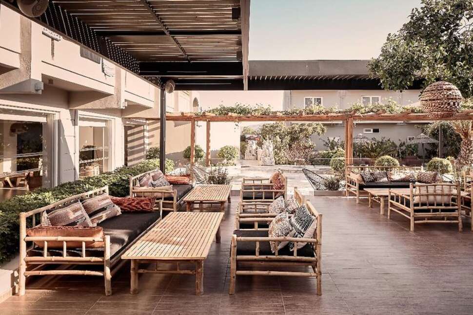 Een foto van het terras bij Ananea More Meni Kos
